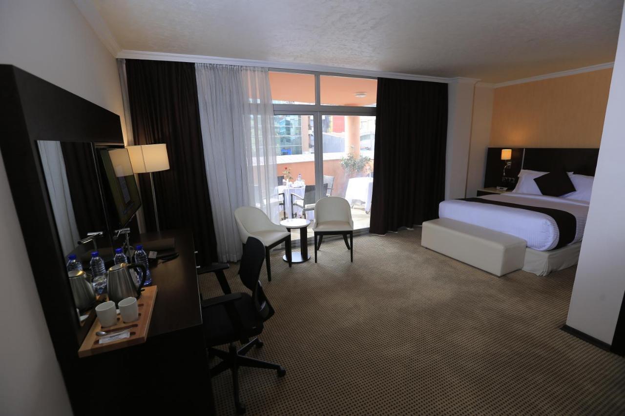 Cassiopeia Hotel Addis Ababa Dış mekan fotoğraf