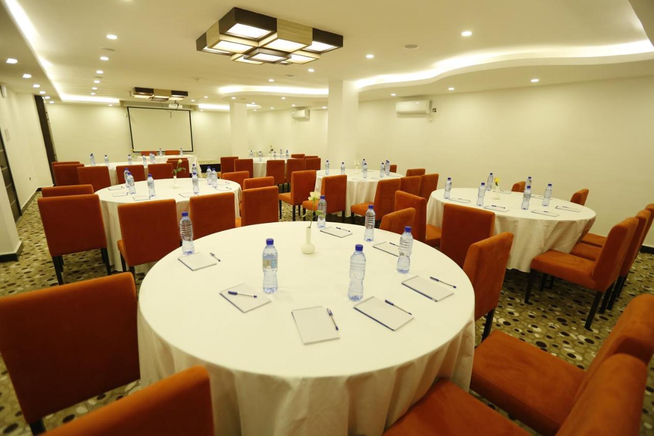 Cassiopeia Hotel Addis Ababa Dış mekan fotoğraf