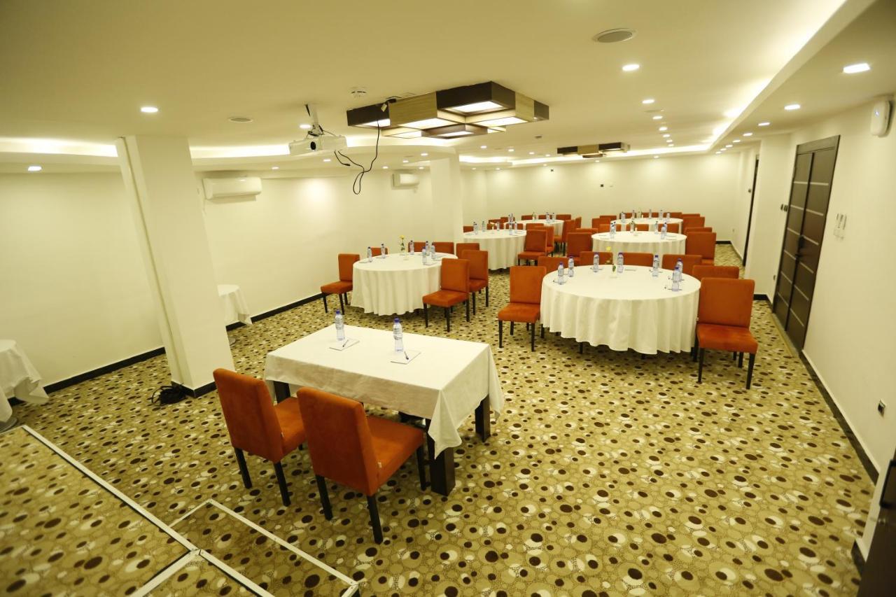 Cassiopeia Hotel Addis Ababa Dış mekan fotoğraf