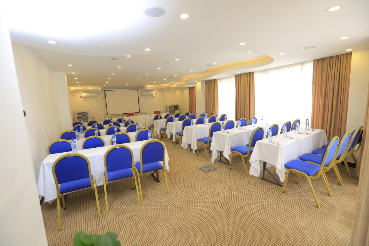 Cassiopeia Hotel Addis Ababa Dış mekan fotoğraf