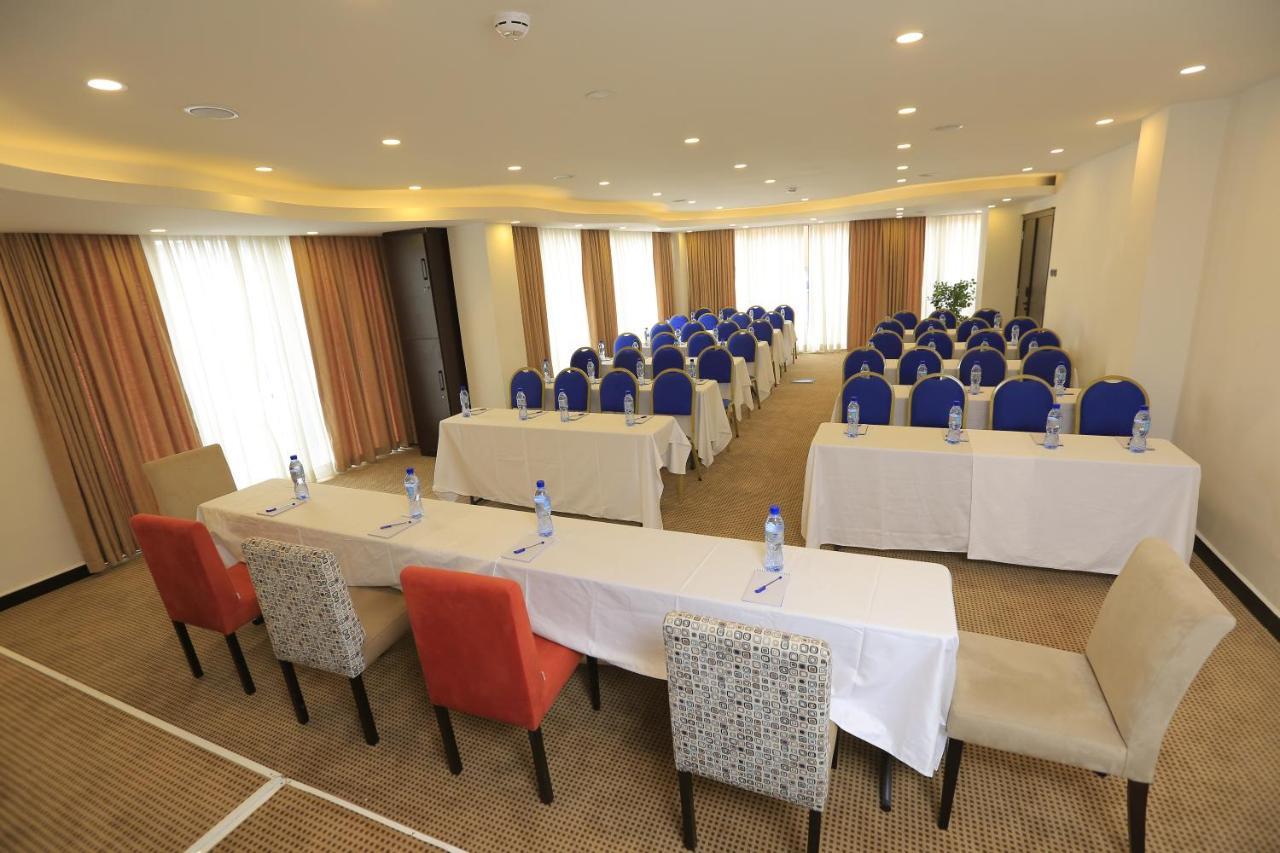 Cassiopeia Hotel Addis Ababa Dış mekan fotoğraf