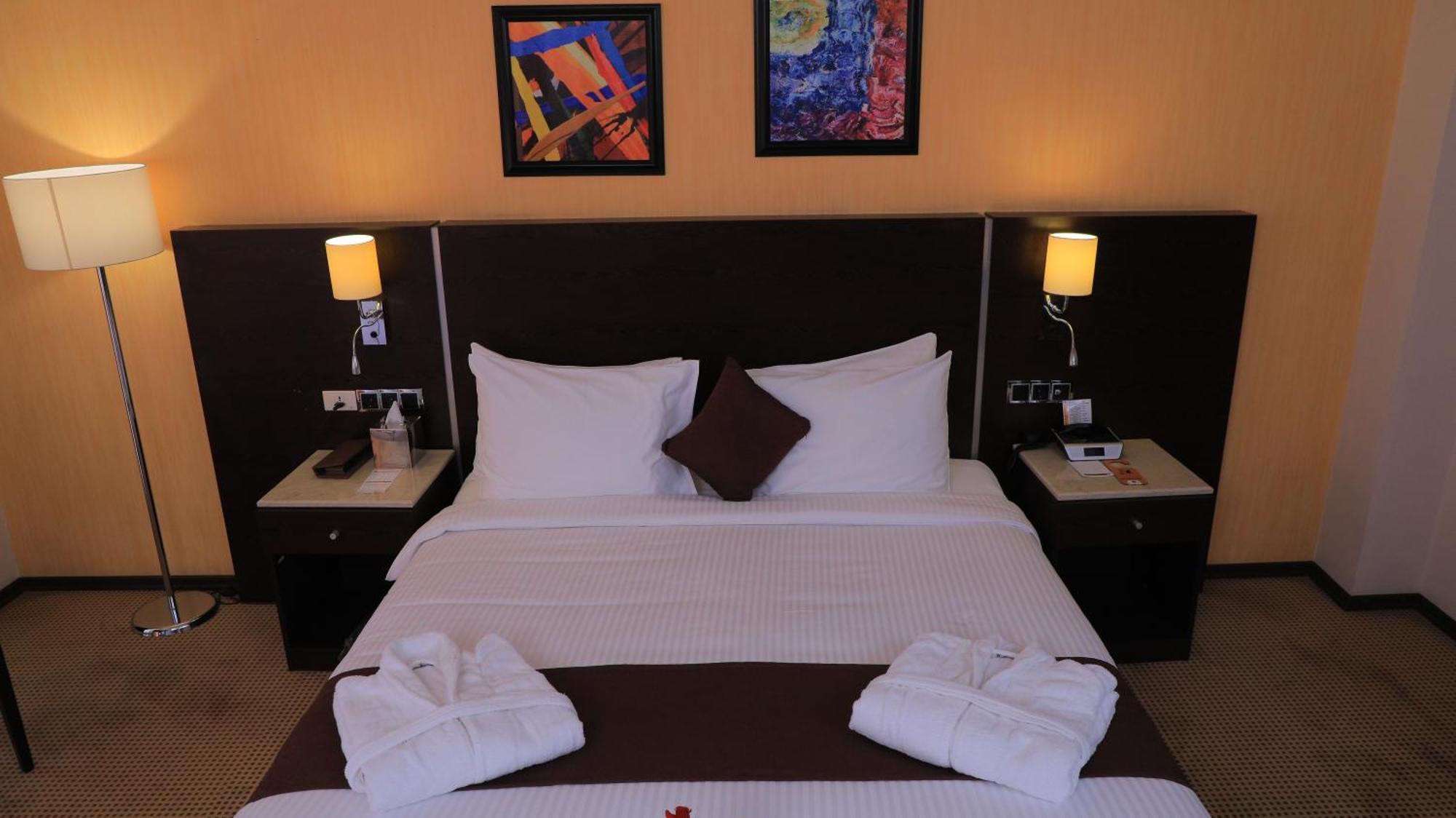 Cassiopeia Hotel Addis Ababa Dış mekan fotoğraf