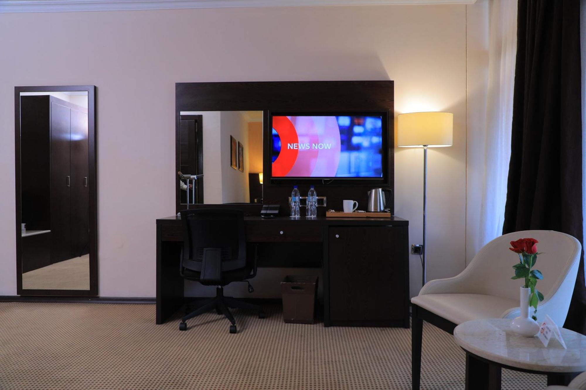 Cassiopeia Hotel Addis Ababa Dış mekan fotoğraf