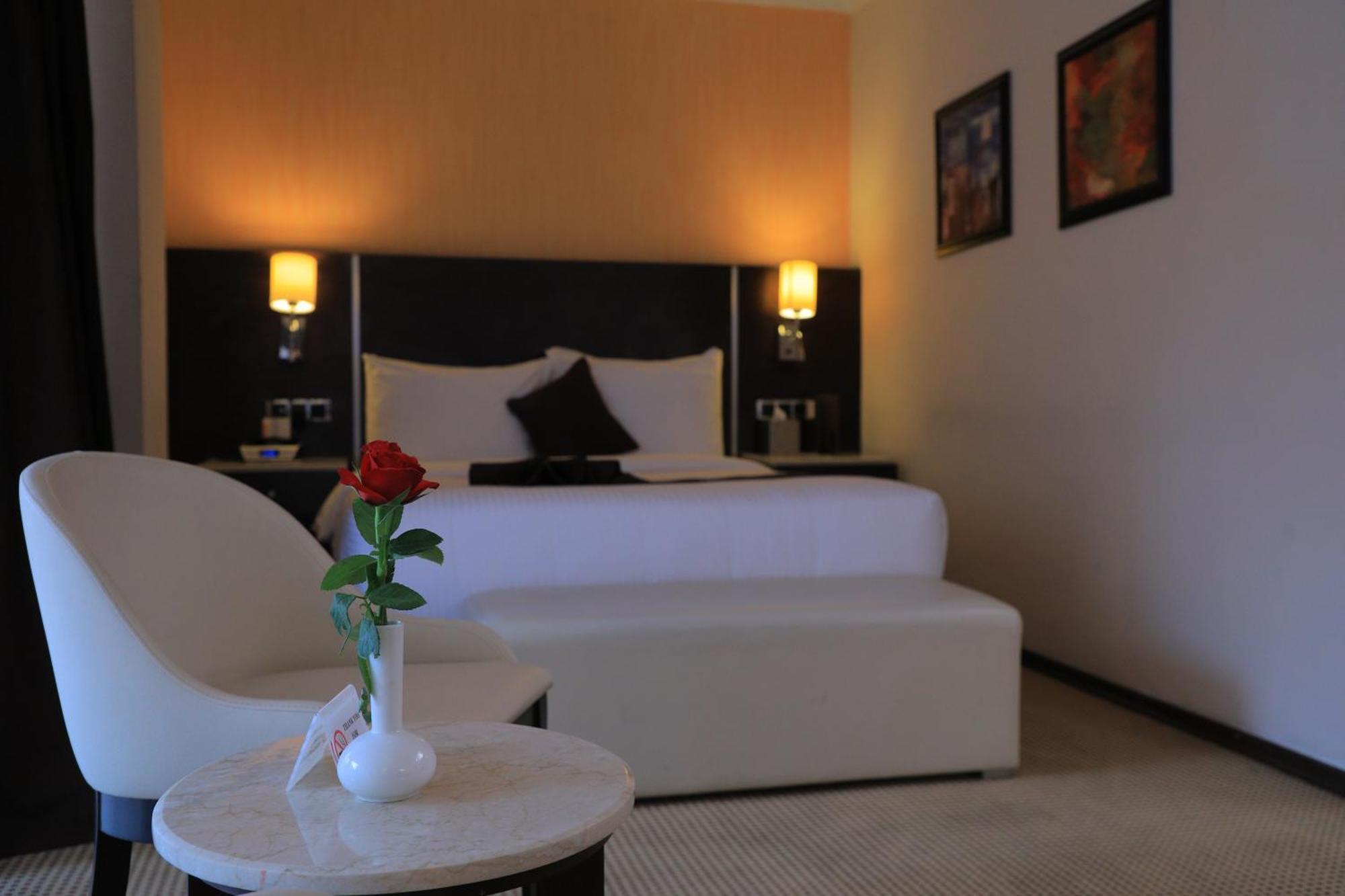Cassiopeia Hotel Addis Ababa Dış mekan fotoğraf