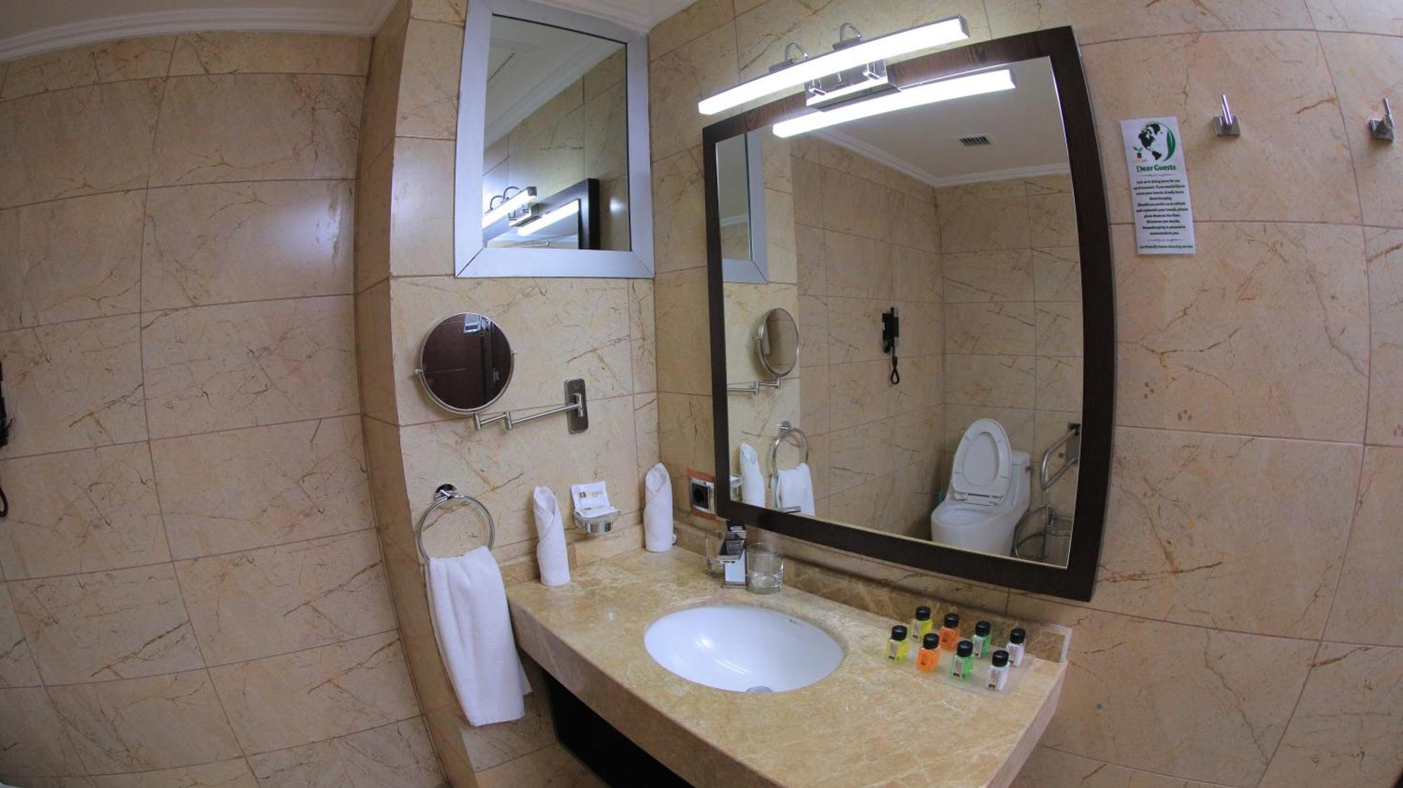 Cassiopeia Hotel Addis Ababa Dış mekan fotoğraf