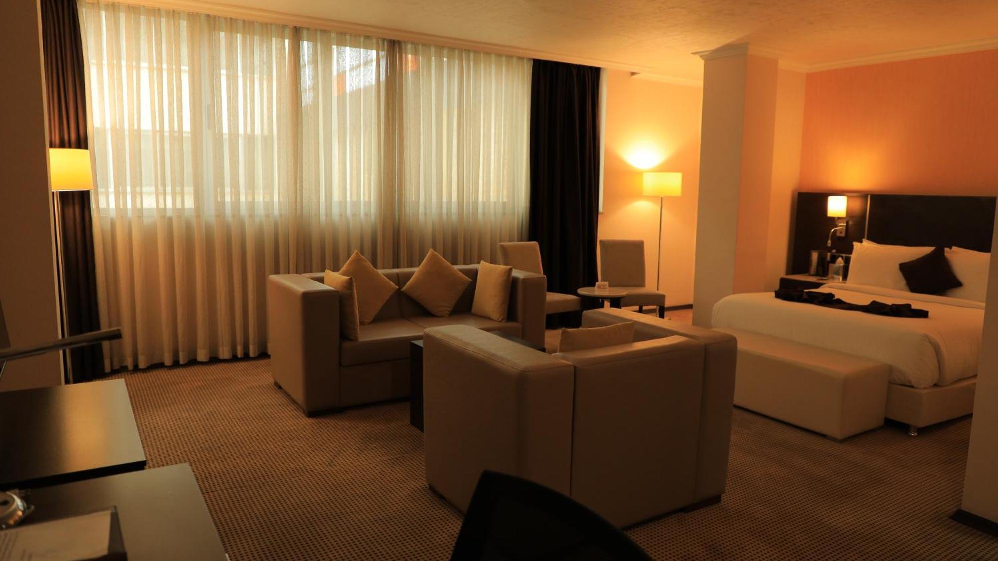 Cassiopeia Hotel Addis Ababa Dış mekan fotoğraf